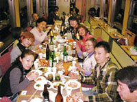 お座敷列車では能登の酒だけでなく、地ビールも振舞われた