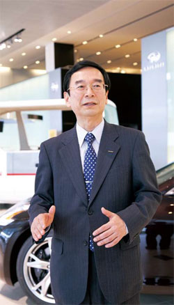 日産自動車(株)　執行役員　平井敏文氏