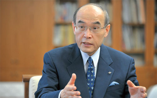 理事長　谷本正憲(石川県知事)