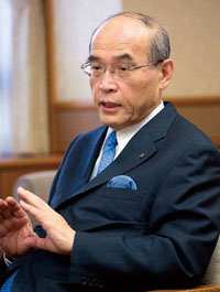 (財)石川県産業創出支援機構　理事長　谷本 正憲　（石川県知事）