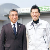 松井正尚社長と木村元伸取締役工場長　写真