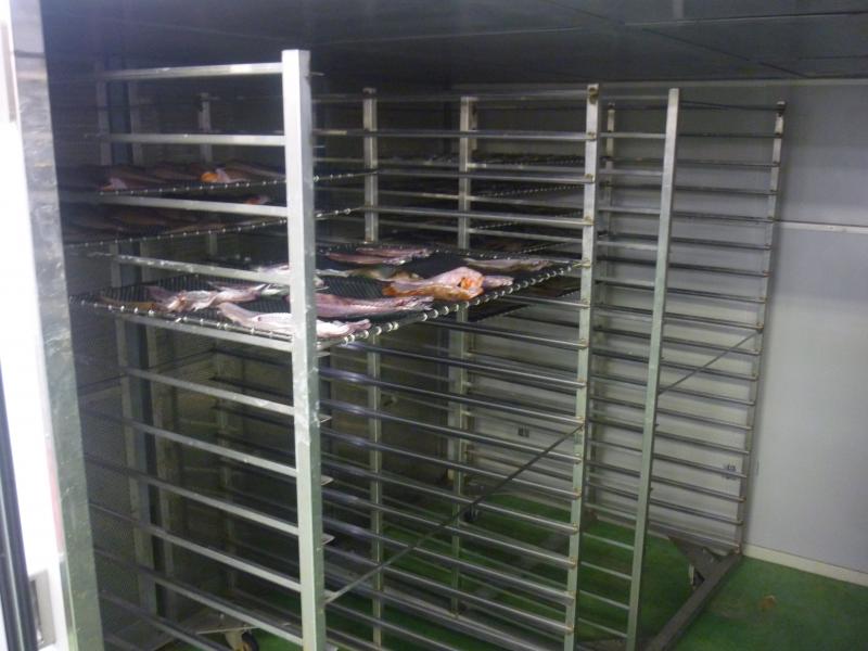 干物や干し芋加工用の冷風乾燥機外観