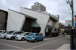 越山商店外観