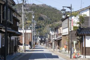 持寺珈琲　商店街の通り