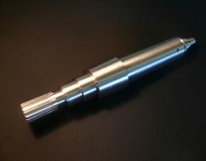 スプラインシャフトの一貫加工