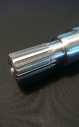 スプラインシャフトの一貫加工