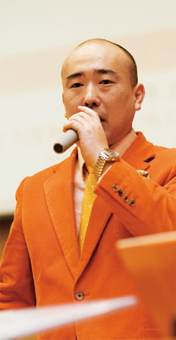 上野社長　写真