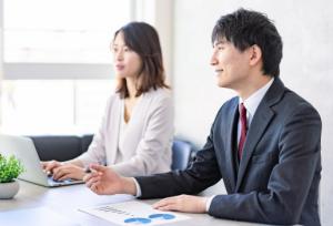 専門家への相談風景のイメージ写真