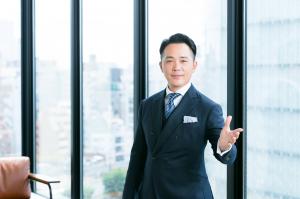 浅井隆志氏