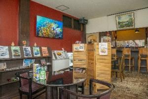 カーパートナーズの店内３