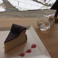 人気のバスクチーズケーキ
