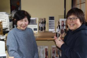橋本幸作漆器店　橋本きよ乃さん、橋本夏希さん