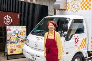 高橋　外世美さん