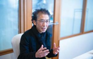 井波社長の写真。