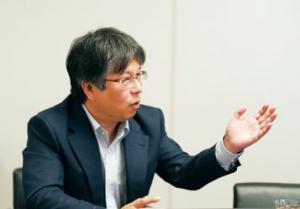 小荒一良課長の写真