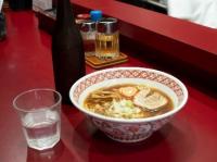 「中華そば処　万味」のラーメン