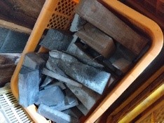 輪島塗の箸の端材