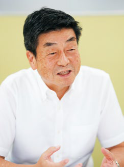 新保昭弘社長の写真