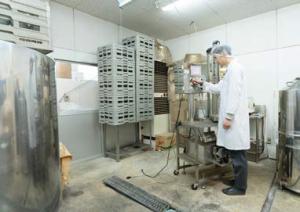 本社工場に隣接する同社の工場内部の写真
