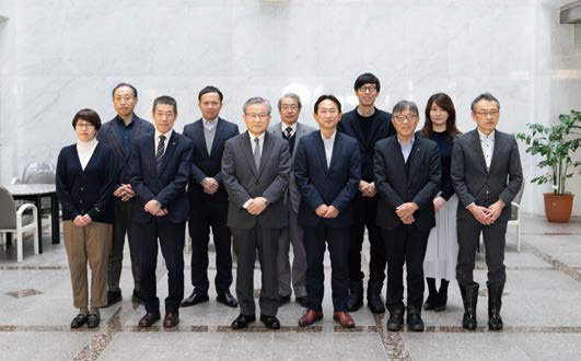 石川県事業承継・引継ぎ支援センターのスタッフ集合写真