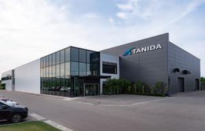 TANIDA かほく本社工場の外観写真