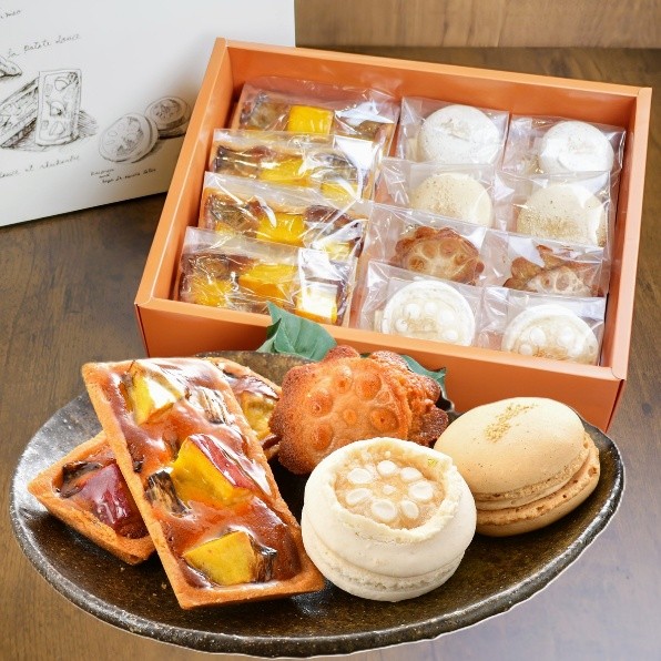 2025アンサンブル・ドゥ・金澤12個入