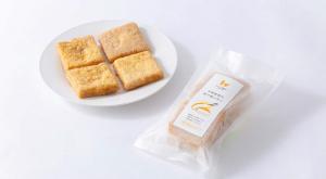 餅いなりの写真。学校給食で愛された味を家庭でも味わえるよう改良した。