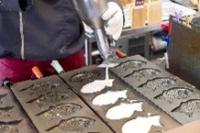 たい焼きを作っているところ１