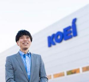 坂本侑仁専務の写真。現場の負担を減らす視点でシステムの改良を推進している。