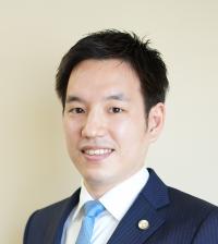 坂下 雄思氏の写真