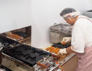 事業再構築補 助金を活用して整備したテストキッチンの写真。
