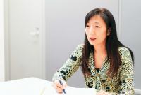長尾紀久子さんの写真。個人カウンセリングのほか、企業や介護施設などでのメンタルヘルス対策もサポートする。